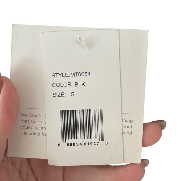 Beyond Yoga - NWT Just Chillin Romper in Black Sz S - Picture 7 of 7